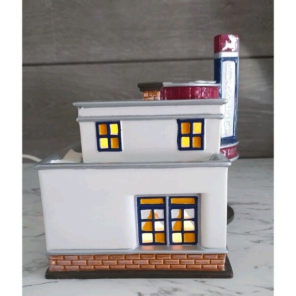 Dept 56 Original Snow Village Reindeer Bus Depot Lighted Christmas Village - Picture 9 of 12